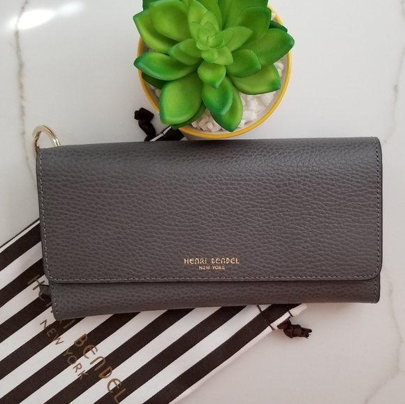 henri bendel Handbags - 💎NEW Henri Bendel Wrislet Wallet